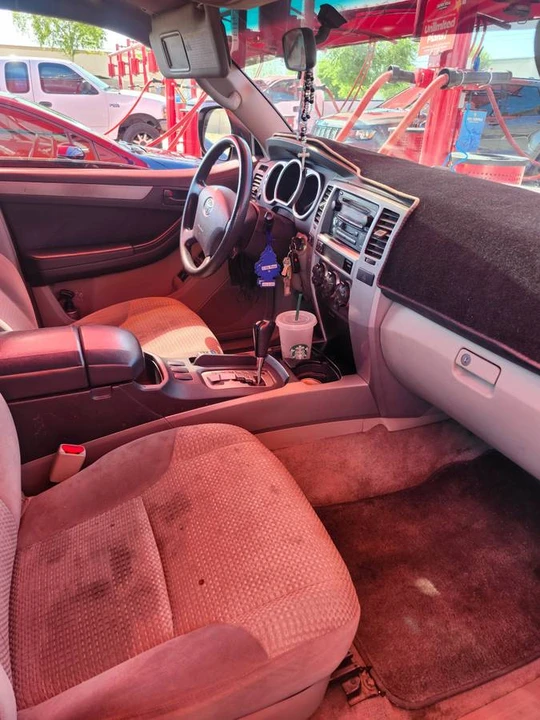 2005 Toyota 4Runner - Image 9 of 10