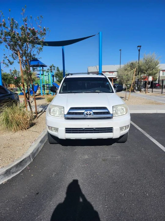 2005 Toyota 4Runner - Image 4 of 10