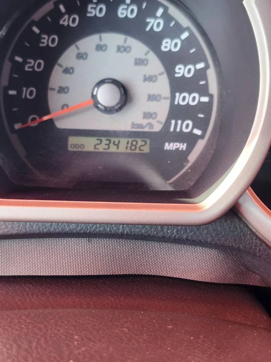 2005 Toyota 4Runner - Image 5 of 10