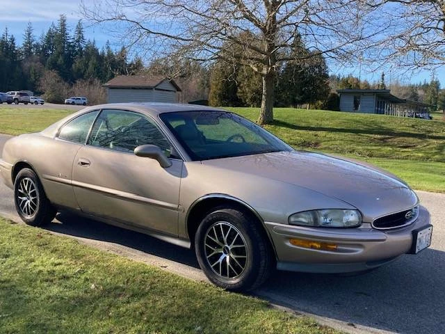 1995 Buick Riviera 8th Gen - Image 13 of 15