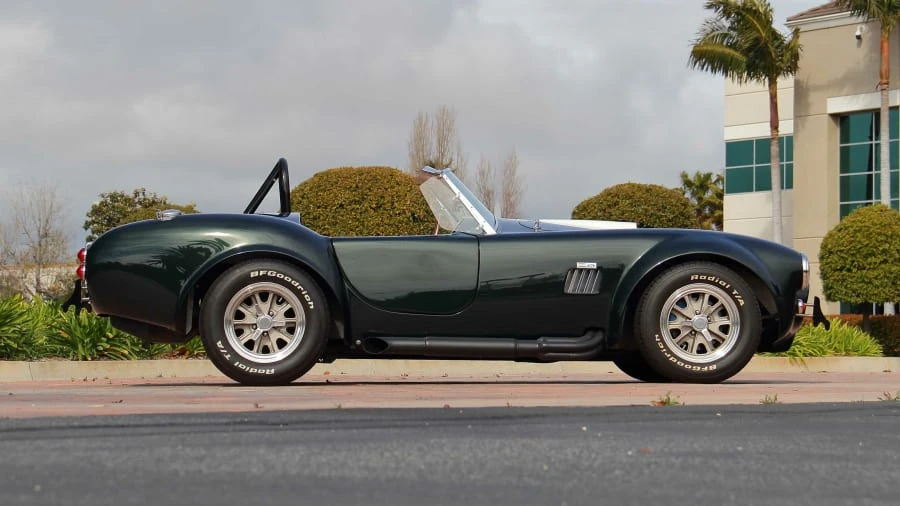 Shelby Cobra Replica - Image 8 of 25