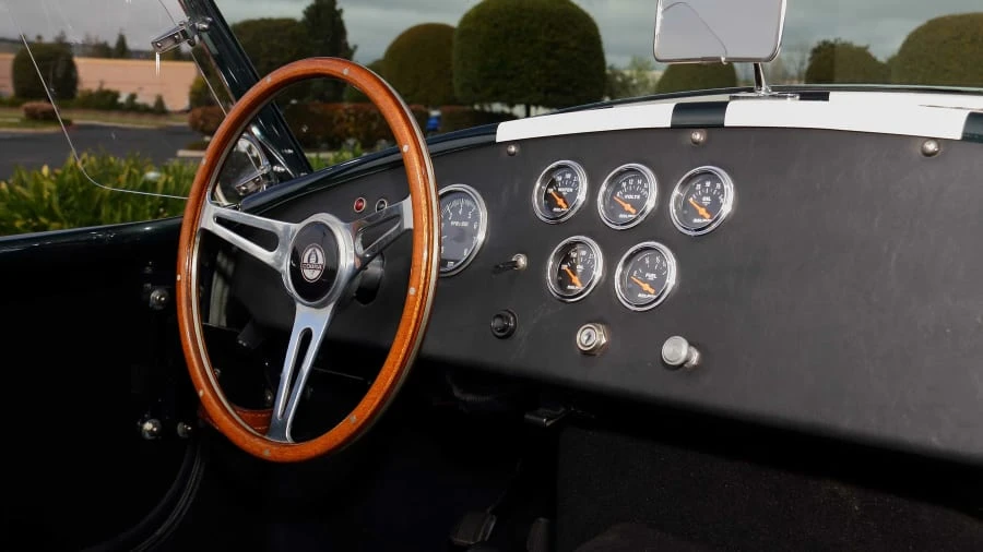 Shelby Cobra Replica - Image 11 of 25
