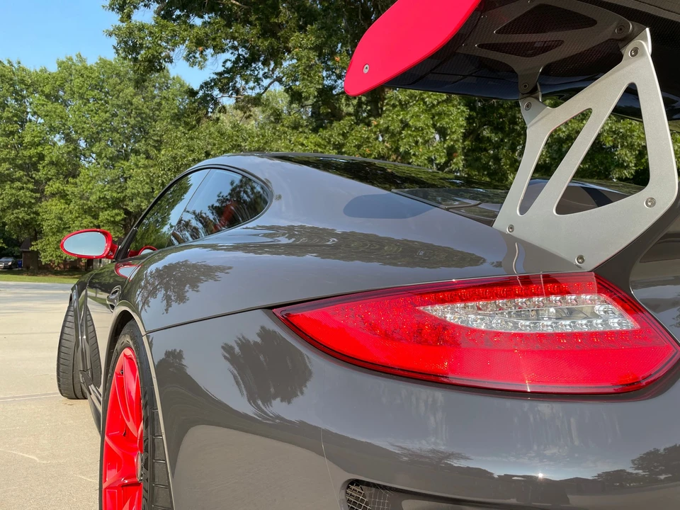 2011 Porsche 997 GT3 RS - Image 3 of 29
