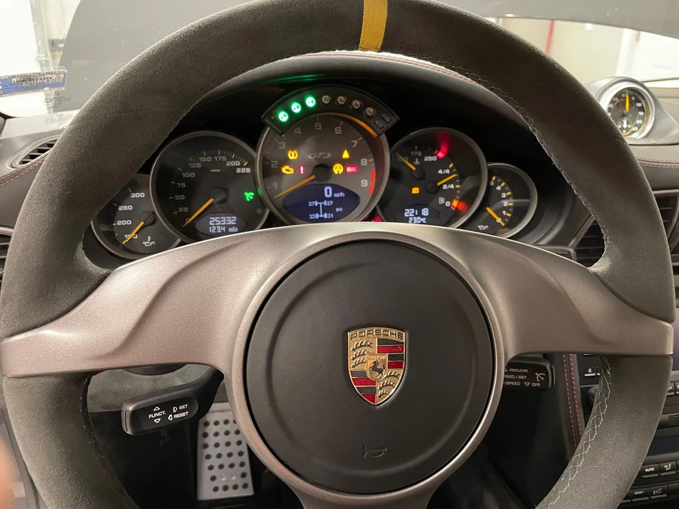 2011 Porsche 997 GT3 RS - Image 18 of 29