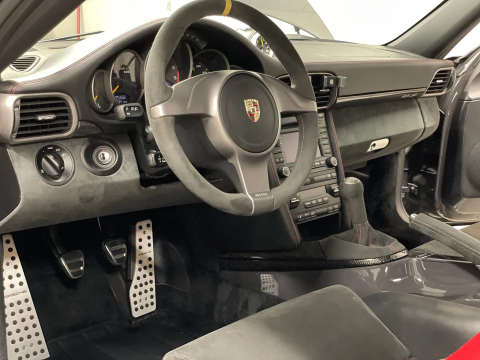 2011 Porsche 997 GT3 RS - Image 19 of 29