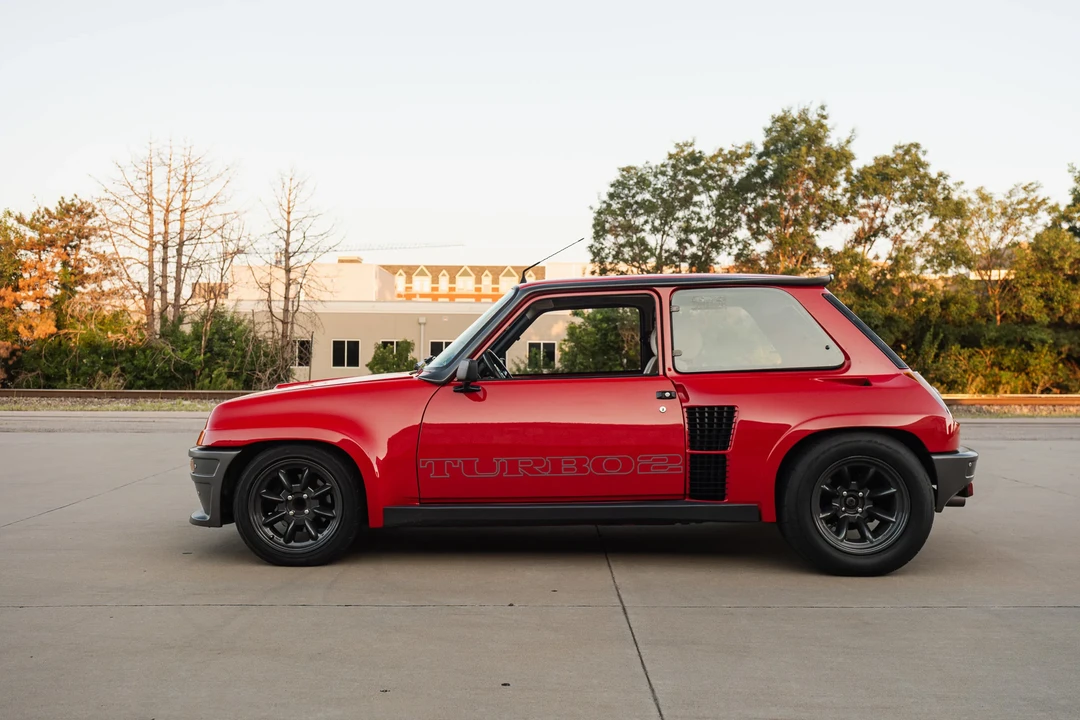 1984 Renault 5 Turbo 2 - Image 24 of 31