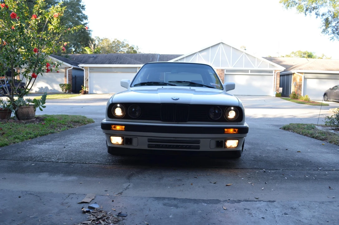 1991 BMW E30 3 Series - Image 9 of 31