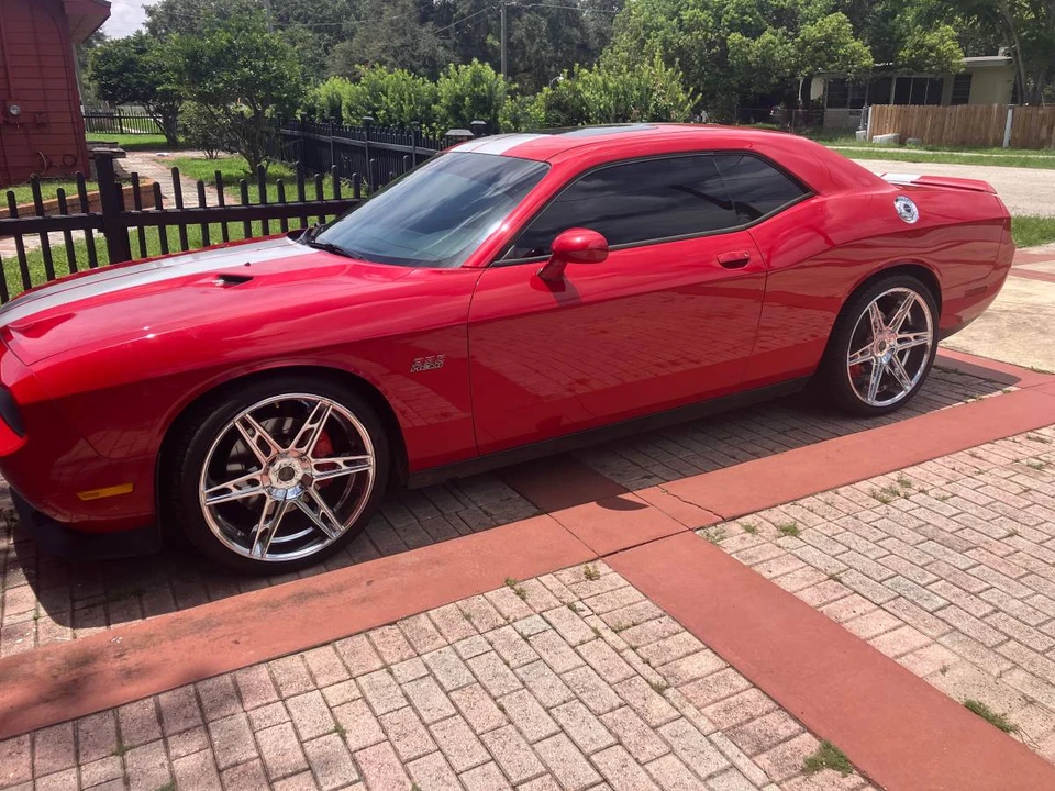 2012 Dodge Challenger SRT8 & 392 3rd Gen - Image 4 of 10