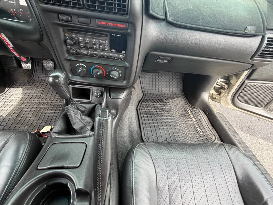 2000 Chevrolet Camaro SS 4th Gen - Image 15 of 20