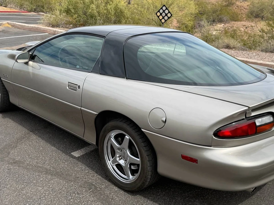 2000 Chevrolet Camaro SS 4th Gen - Image 8 of 20