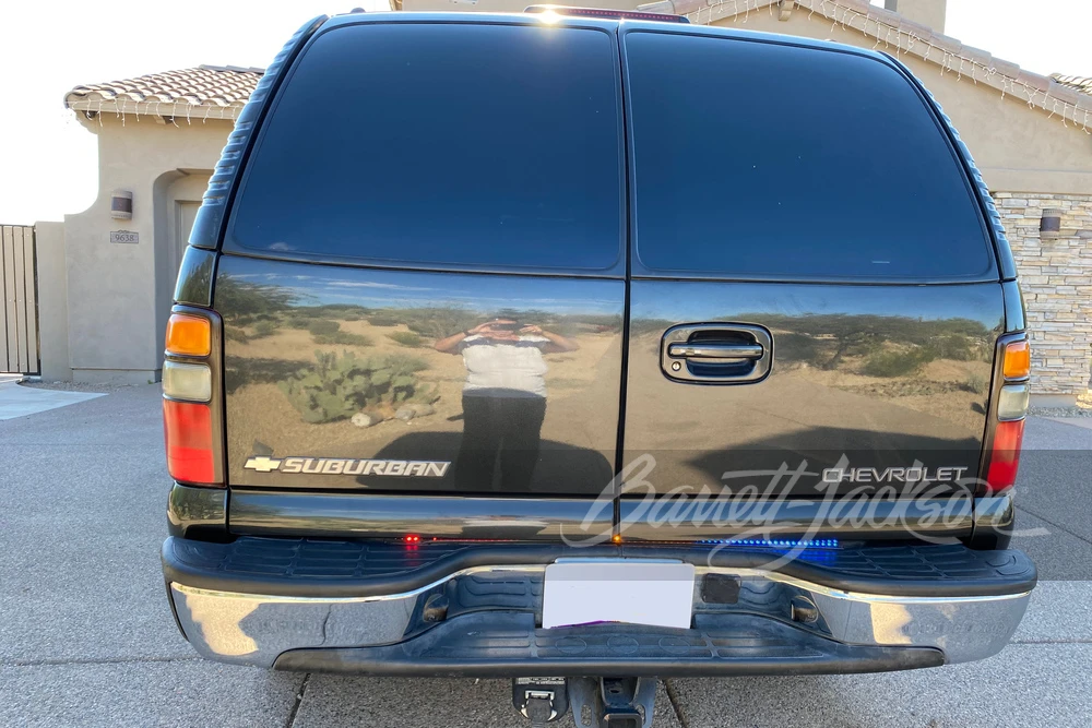 2004 Chevrolet Suburban 9th Gen - Image 3 of 11