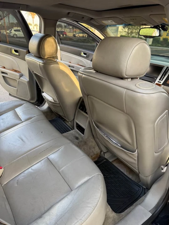 Cadillac STS - Image 4 of 6