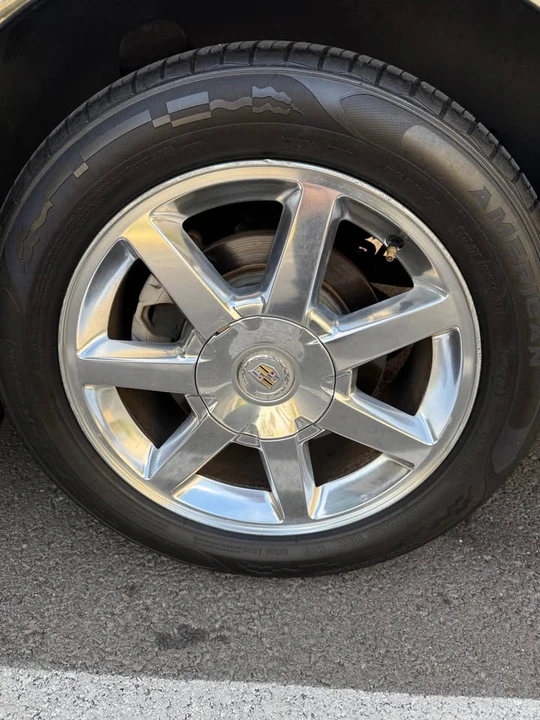 Cadillac STS - Image 6 of 6