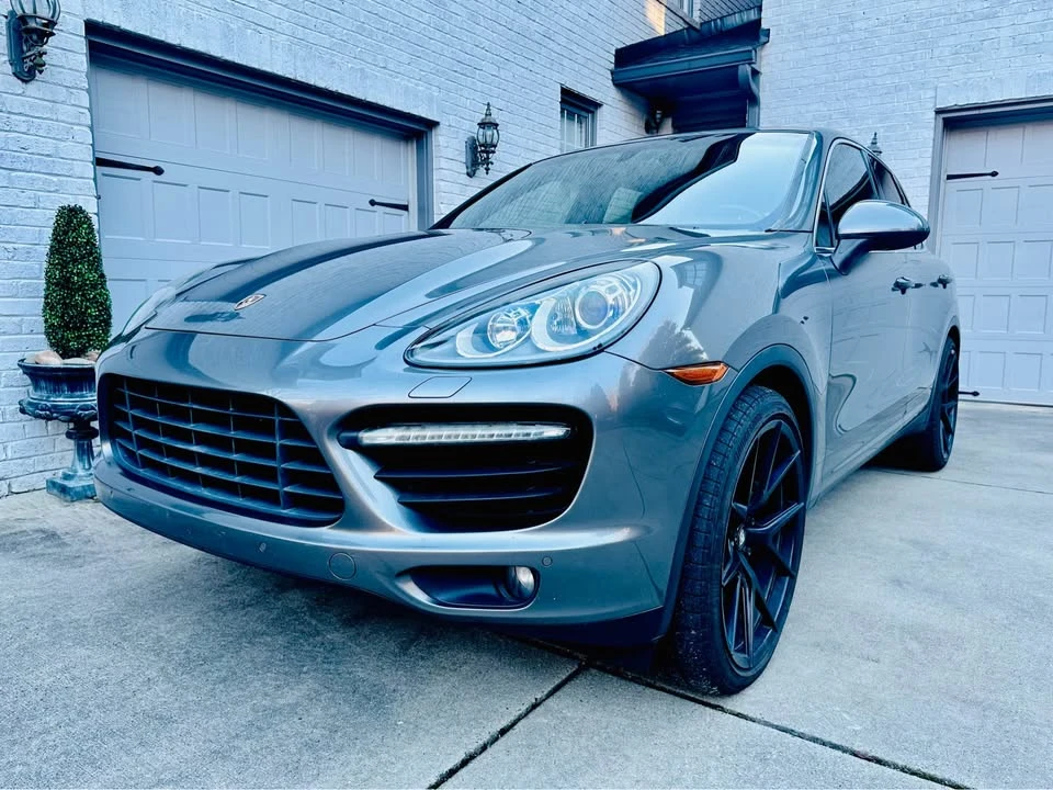 2011 Porsche 958 Cayenne Turbo - Image 2 of 9