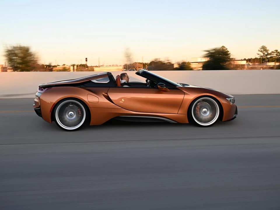 2019 BMW i8 - Image 28 of 30