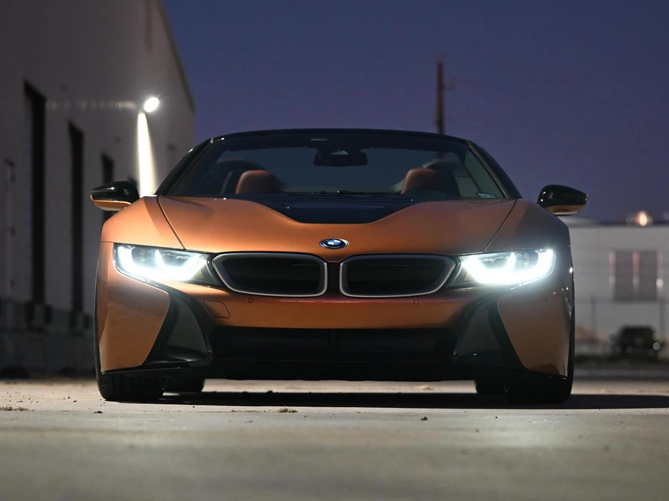 2019 BMW i8 - Image 18 of 30