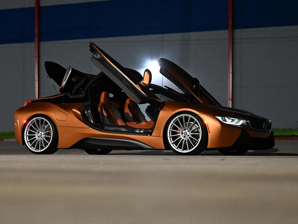 2019 BMW i8 - Image 23 of 30