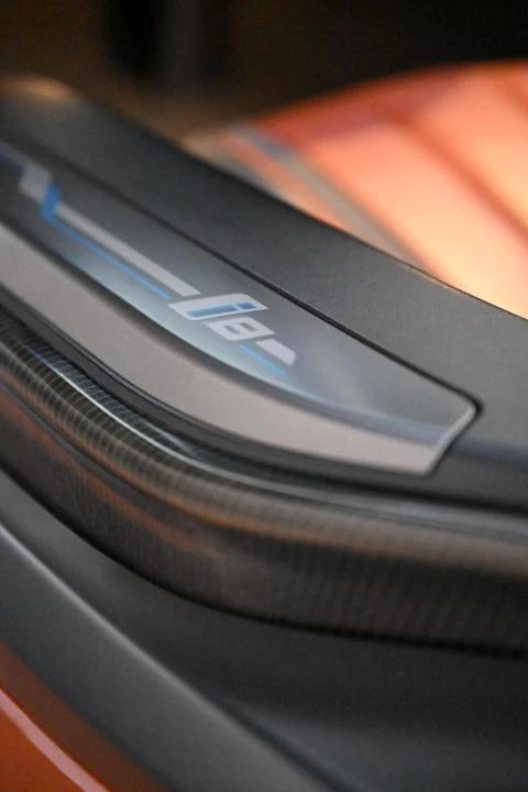 2019 BMW i8 - Image 25 of 30