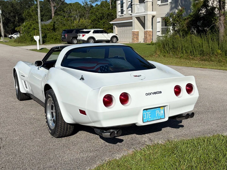 1982 Chevrolet Corvette C3 - Image 11 of 24