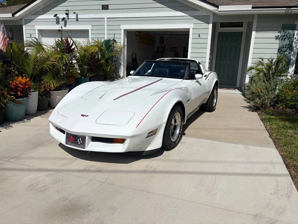 1982 Chevrolet Corvette C3 - Image 8 of 24