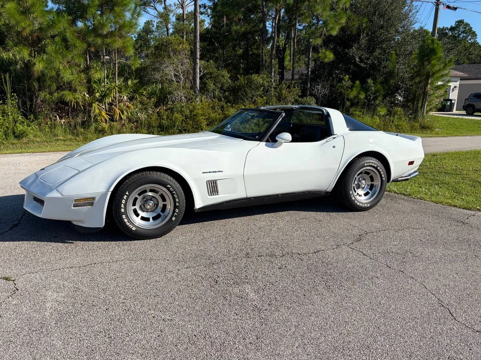 1982 Chevrolet Corvette C3 - Image 12 of 24