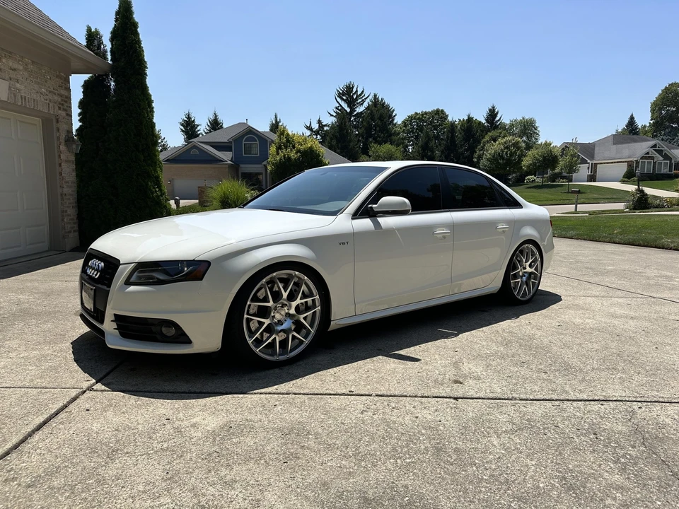 2012 Audi B8 S4 - Image 3 of 31