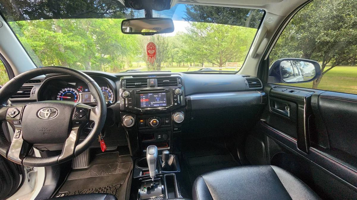 2018 Toyota 4Runner 5th Gen - Image 19 of 24