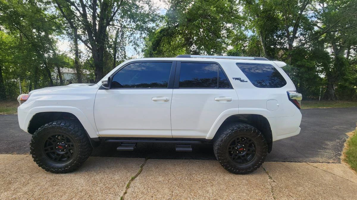 2018 Toyota 4Runner 5th Gen - Image 14 of 24