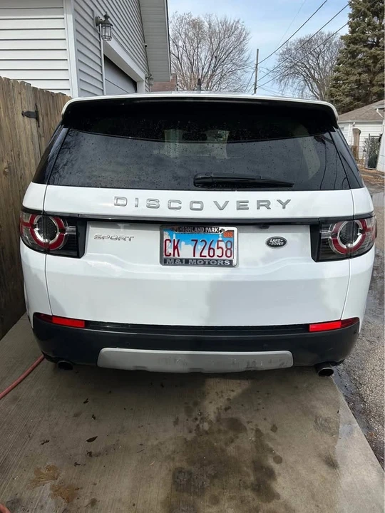 2016 Land Rover Discovery 4th Gen - Image 4 of 10