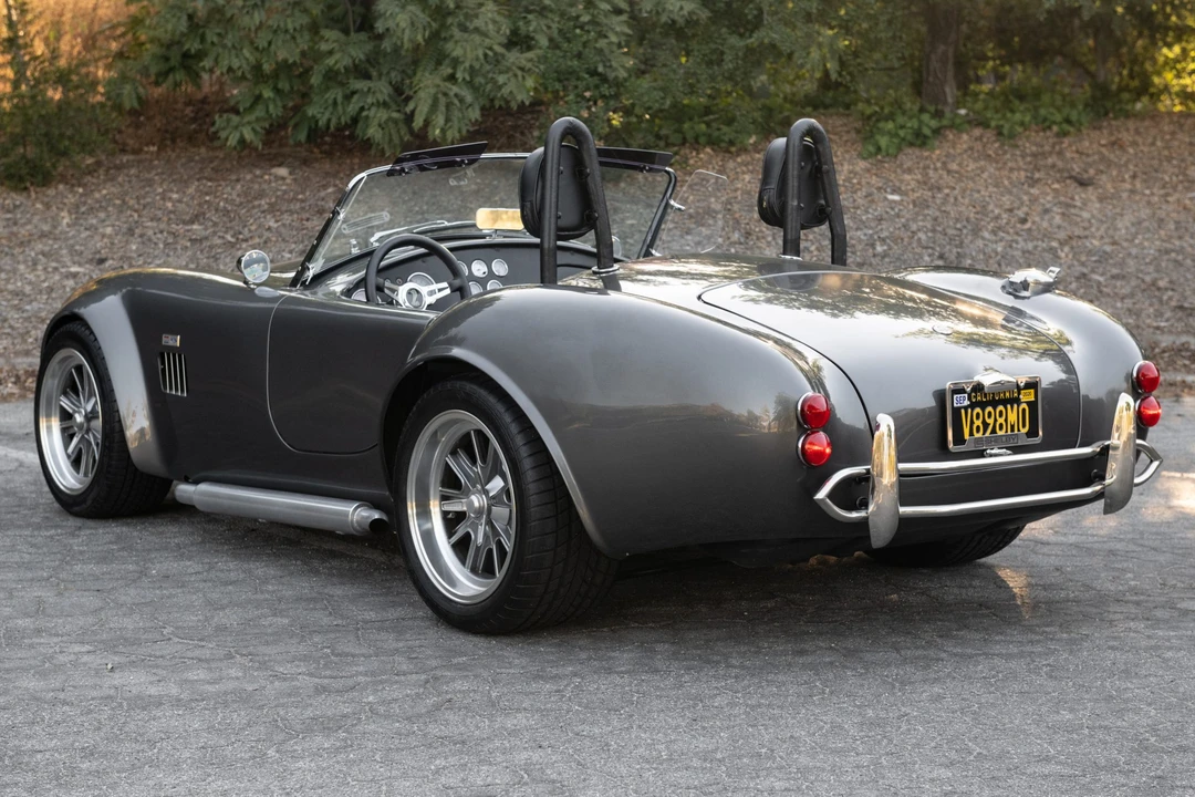 Shelby Cobra Replica - Image 7 of 31