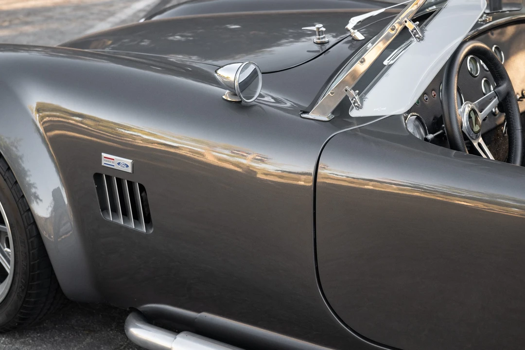 Shelby Cobra Replica - Image 12 of 31