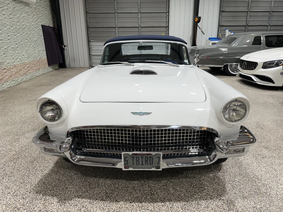 Ford Thunderbird 1st Gen - Image 31 of 31