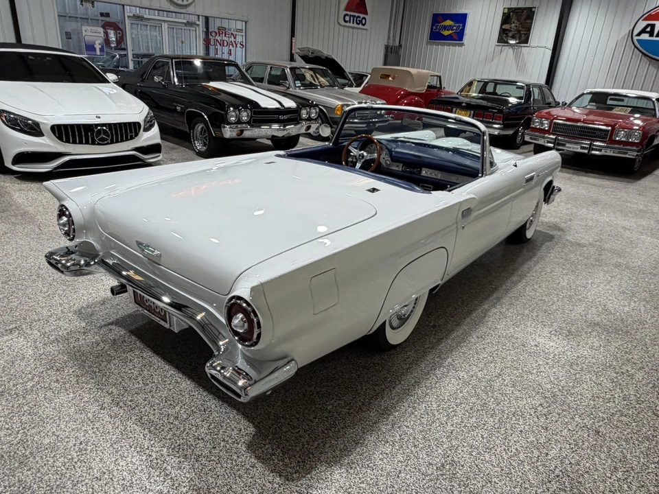 Ford Thunderbird 1st Gen - Image 26 of 31