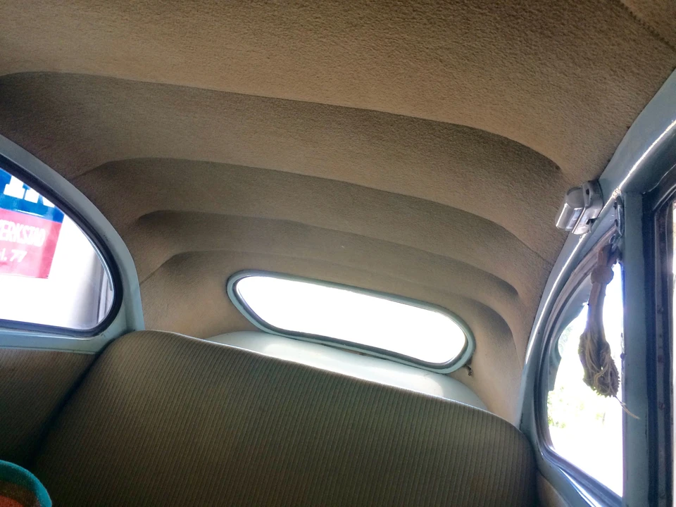 Saab - Image 10 of 14