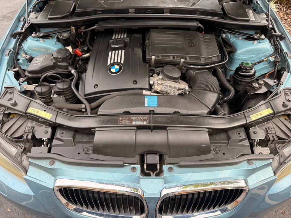 2008 BMW E93 335i Convertible - Image 8 of 9