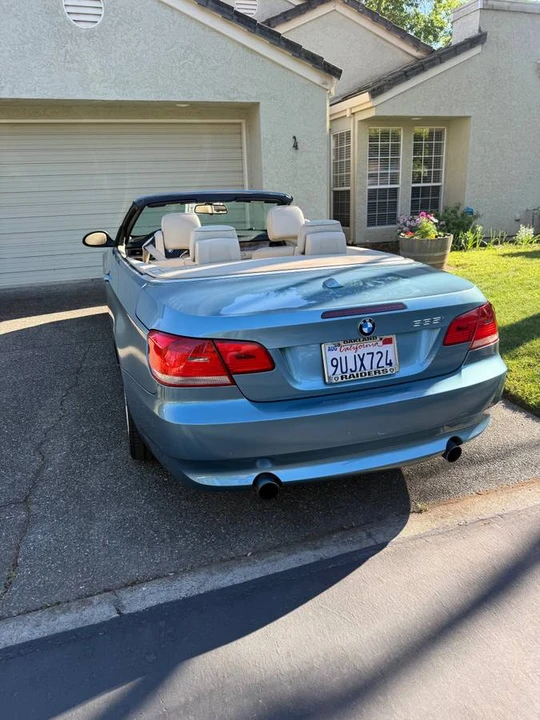 2008 BMW E93 335i Convertible - Image 2 of 9