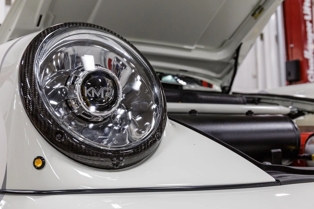1991 Porsche 964 Carrera 4 - Image 15 of 31