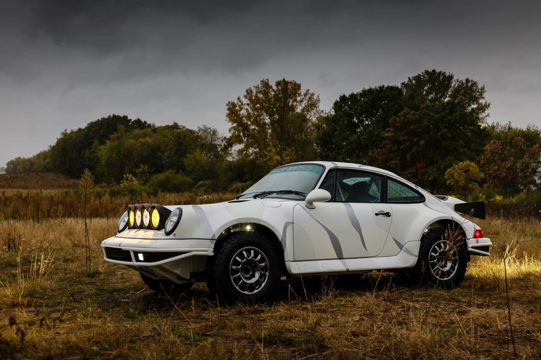 1991 Porsche 964 Carrera 4 - Image 5 of 31