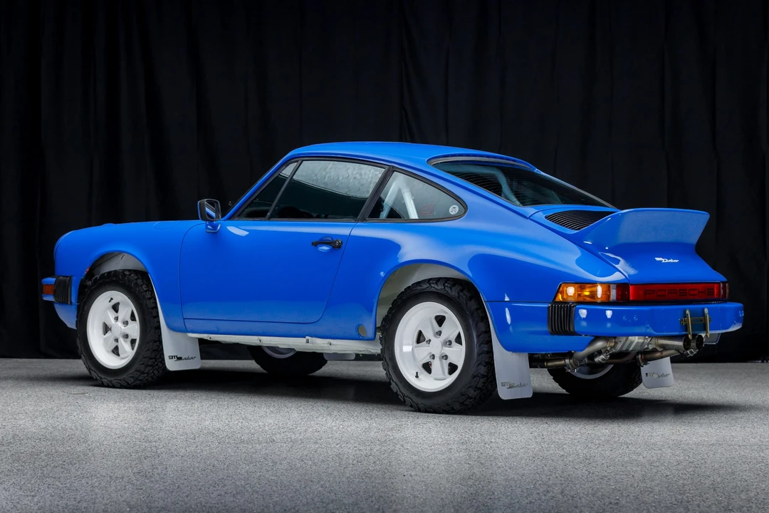 1984 Porsche 911 Carrera 3.2 - Image 13 of 31