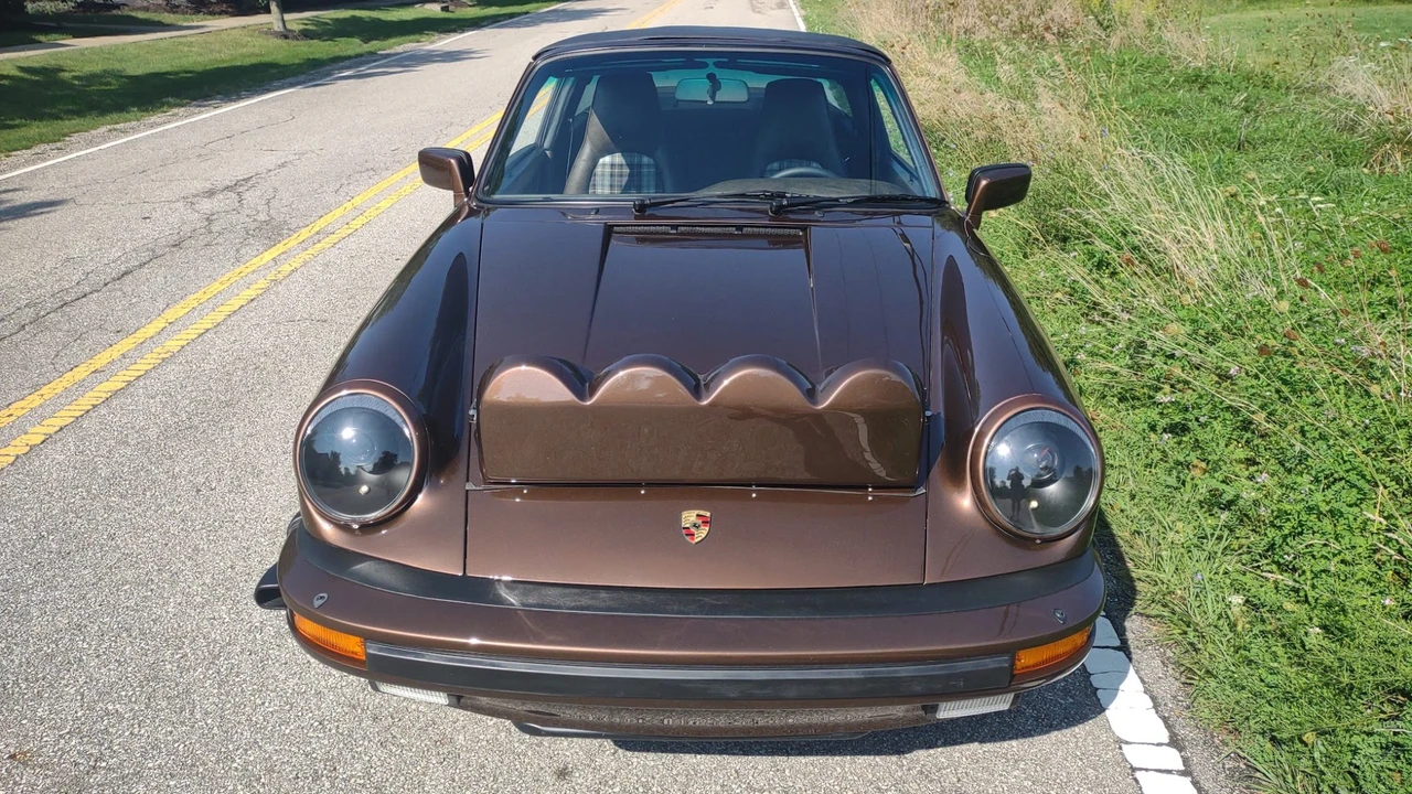 1985 Porsche 911 Carrera 3.2 - Image 18 of 31