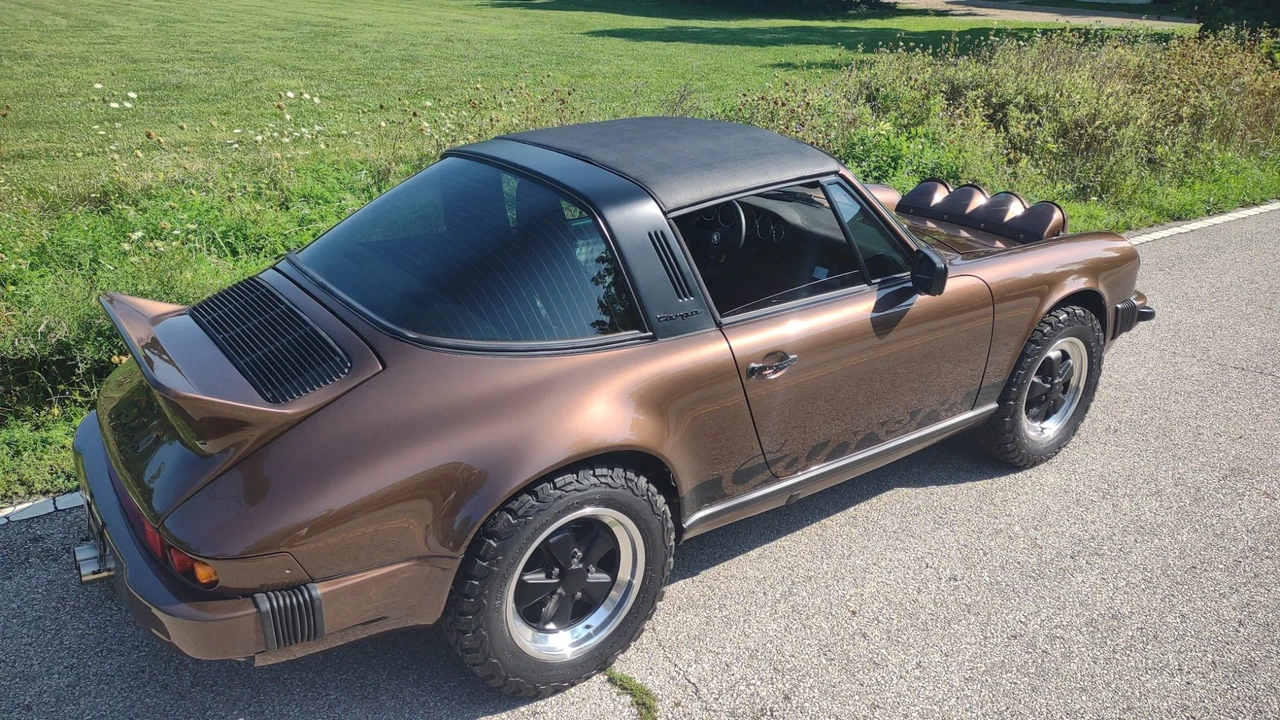 1985 Porsche 911 Carrera 3.2 - Image 10 of 31