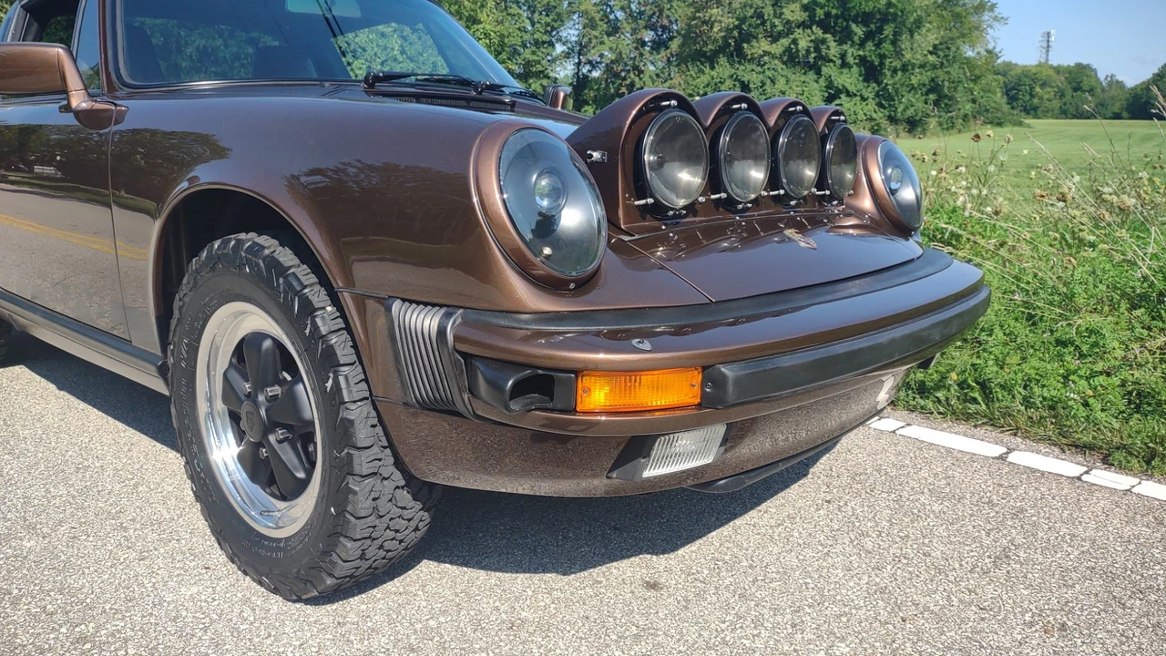 1985 Porsche 911 Carrera 3.2 - Image 13 of 31