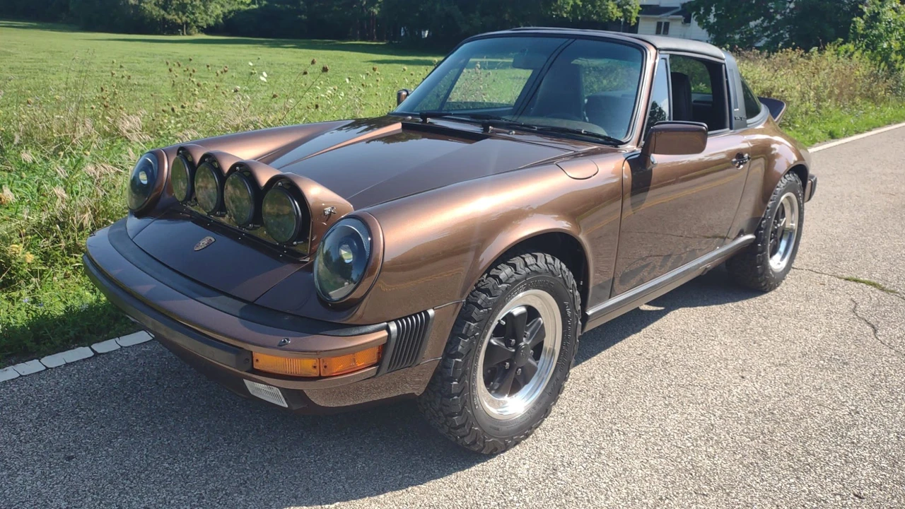 1985 Porsche 911 Carrera 3.2 - Image 4 of 31