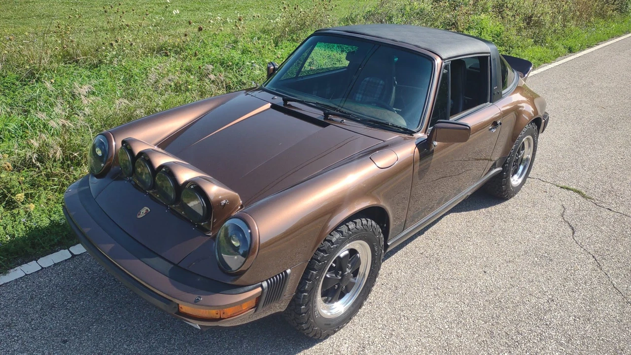 1985 Porsche 911 Carrera 3.2 - Image 3 of 31
