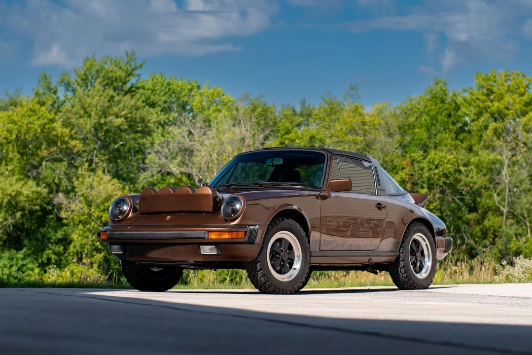 1985 Porsche 911 Carrera 3.2 - Image 2 of 31