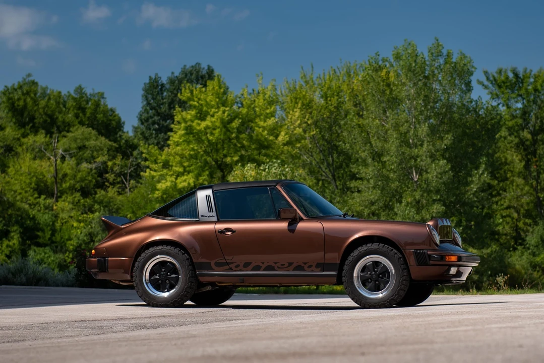 1985 Porsche 911 Carrera 3.2 - Image 9 of 31