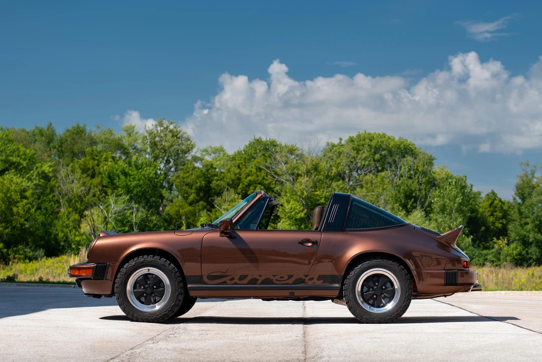 1985 Porsche 911 Carrera 3.2 - Image 12 of 31