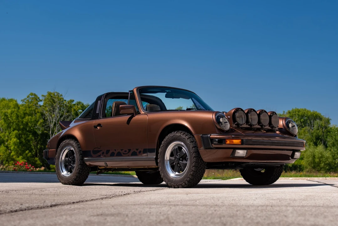 1985 Porsche 911 Carrera 3.2 - Image 13 of 31