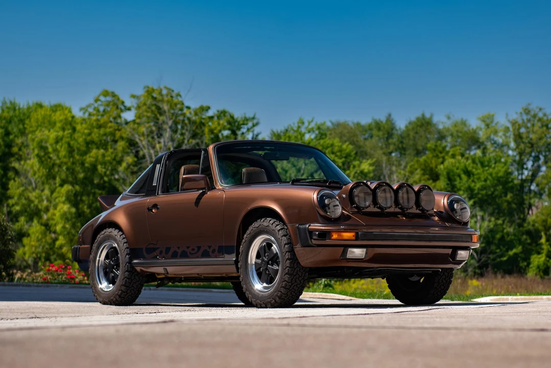 1985 Porsche 911 Carrera 3.2 - Image 14 of 31