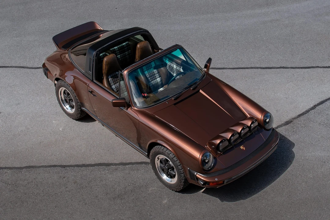 1985 Porsche 911 Carrera 3.2 - Image 29 of 31